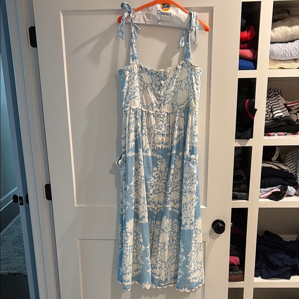 Juliet Dunn Sky Blue and White Patterned Top